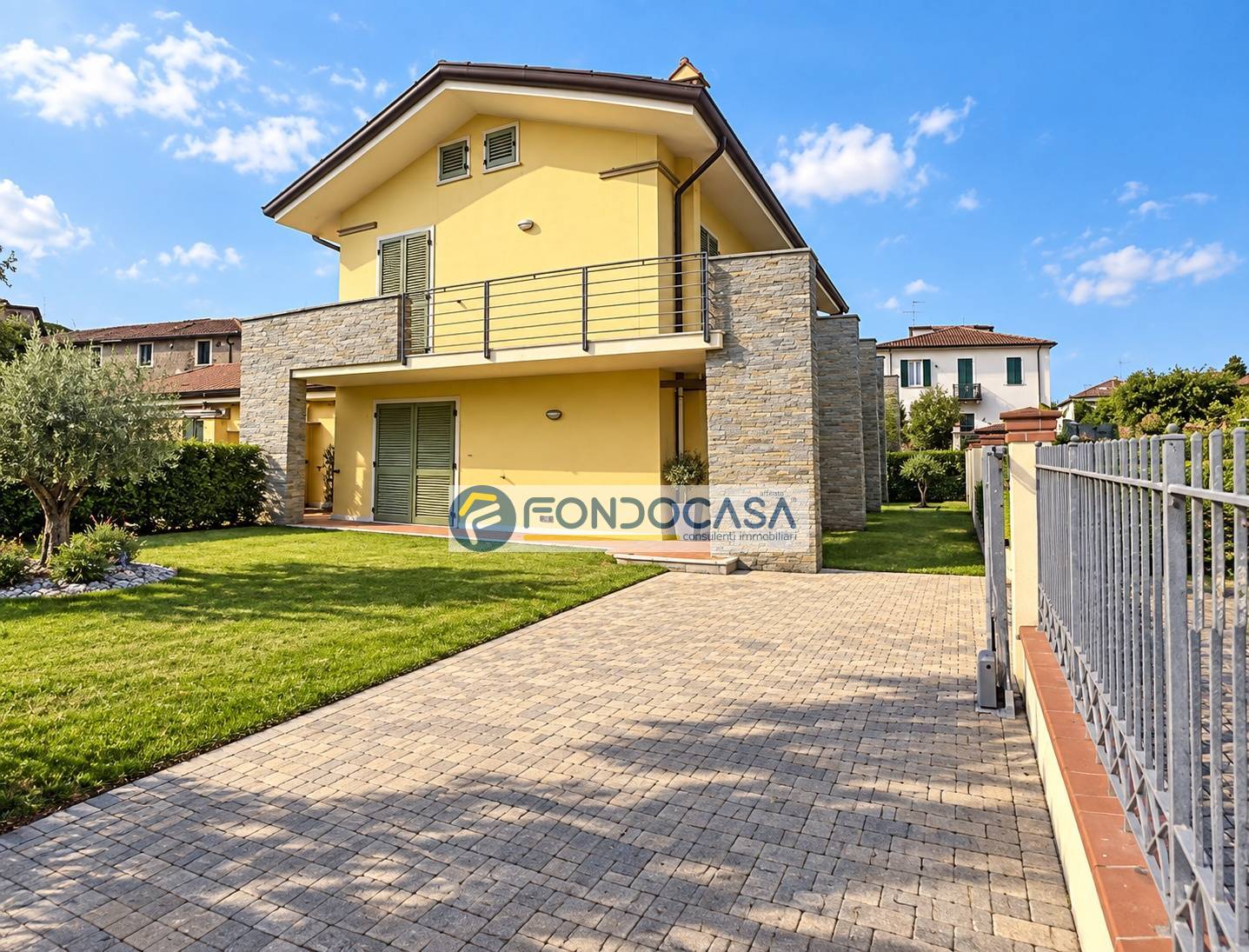 Villa a Carrara