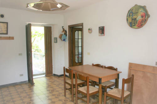 Casa semi-indipendente in vendita a Pedemonte, Serra Riccò (GE)