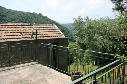 Casa semi-indipendente in vendita a Pedemonte, Serra Riccò (GE)