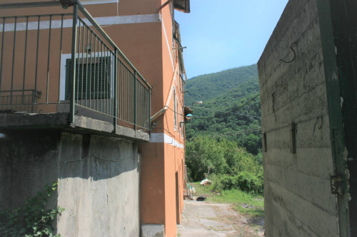 Casa semi-indipendente in vendita a Pedemonte, Serra Riccò (GE)