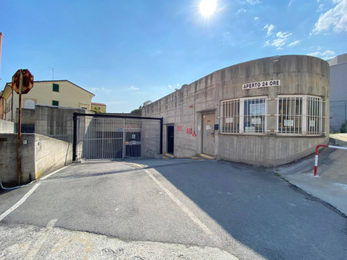 Garage/Box/Posto auto in vendita a Loano (SV)