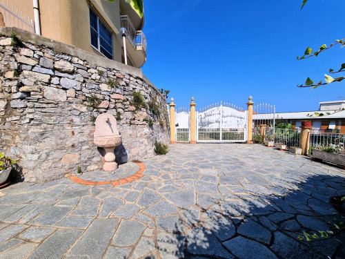 Casa semi-indipendente in vendita a Albenga (SV)