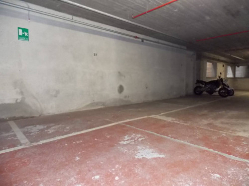 Garage/Box/Posto auto in affitto a Oregina, Genova (GE)