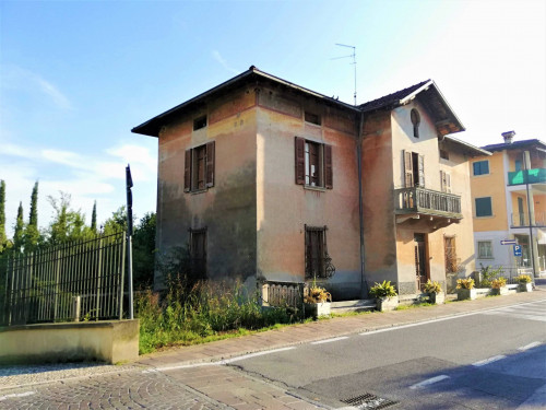 Villa in vendita a Pozzolengo (BS)