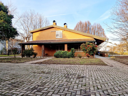 Villa in vendita a Verolanuova (BS)