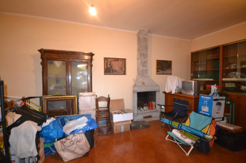 Casa semi-indipendente in vendita a Vallosi, Morbello (AL)