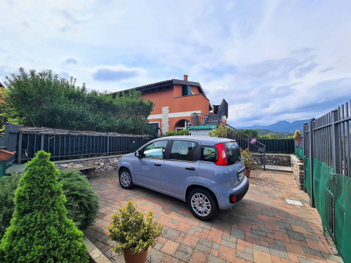 Casa semi-indipendente in vendita a Villanova D'albenga (SV)