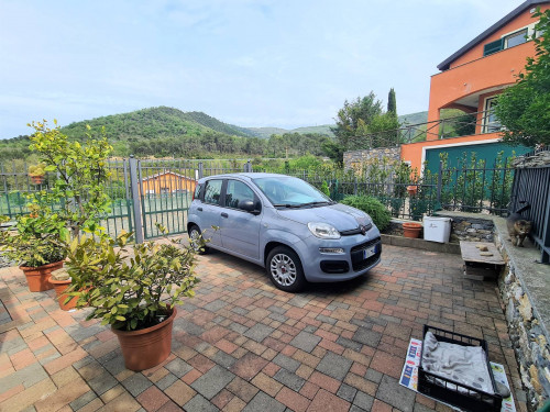 Casa semi-indipendente in vendita a Villanova D'albenga (SV)