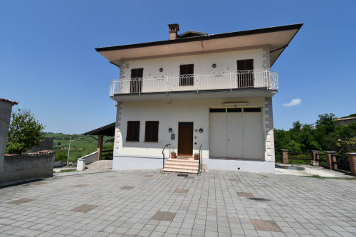 Azienda agricola in vendita a Rovescala (PV)