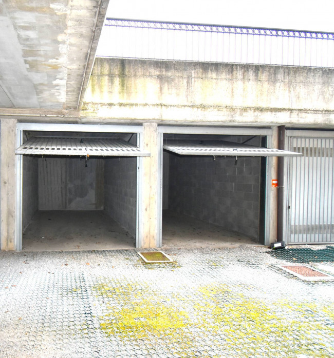 Garage/Box/Posto auto in vendita a Basiano (MI)