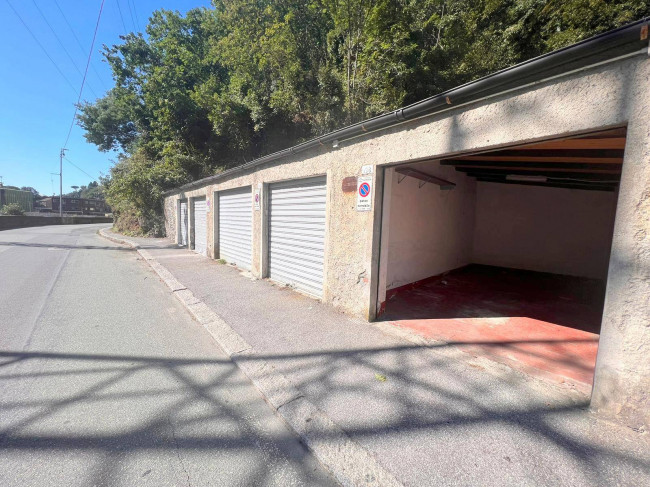 Garage/Box/Posto auto in vendita a Pegli, Genova (GE)