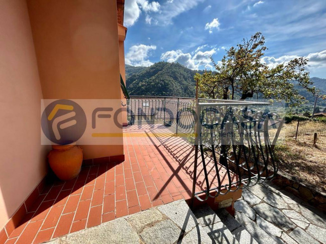 Villa in vendita a Dolceacqua (IM)