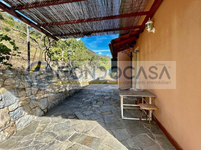 Villa in vendita a Dolceacqua (IM)