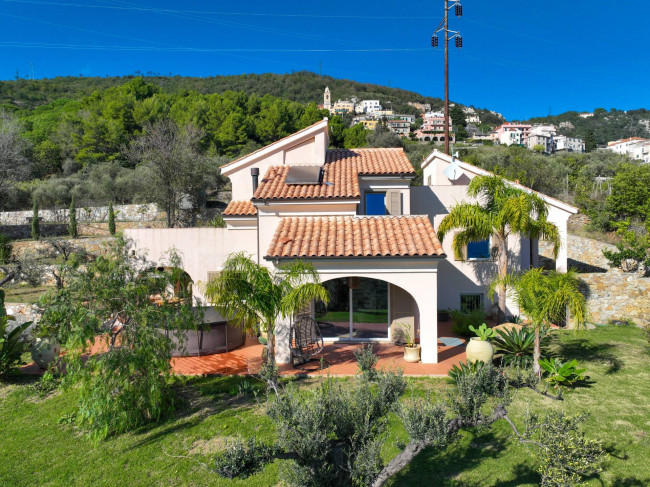 Villa in vendita a Ranzi, Pietra Ligure (SV)