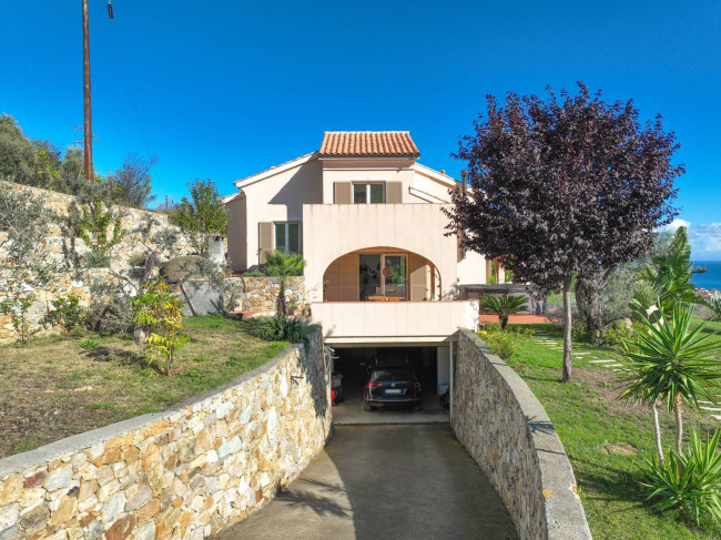 Villa in vendita a Ranzi, Pietra Ligure (SV)