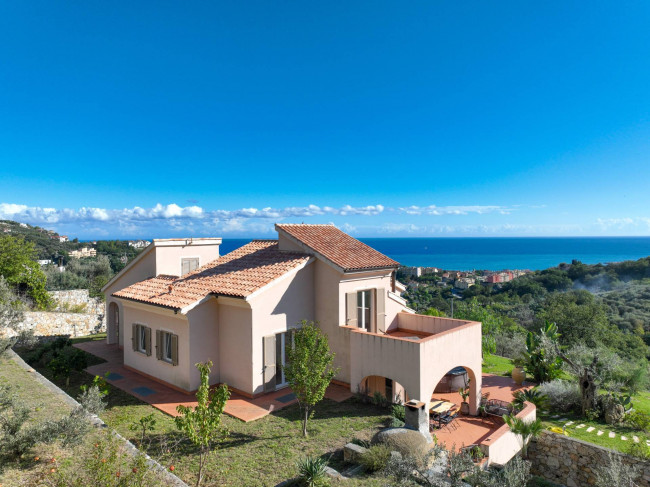 Villa in vendita a Ranzi, Pietra Ligure (SV)