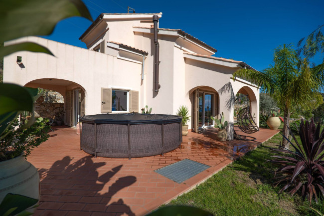 Villa in vendita a Ranzi, Pietra Ligure (SV)