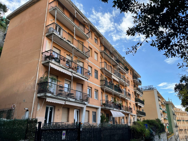 Appartamento in affitto a Castelletto, Genova (GE)