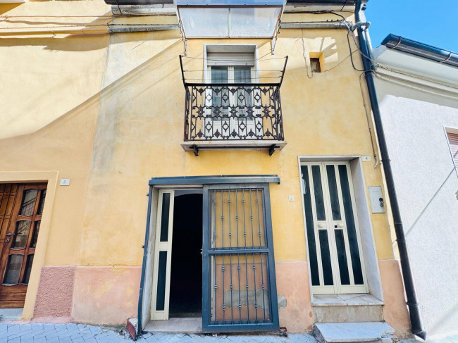 Casa indipendente in vendita a Biccari (FG)