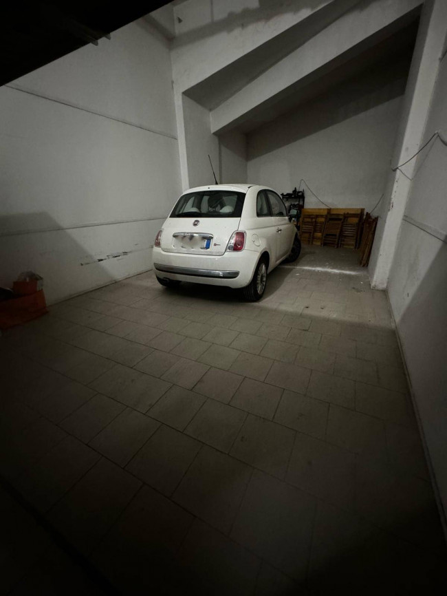 Garage/Box/Posto auto in vendita a Salerno (SA)