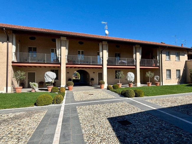 Villa in vendita a Rovato (BS)