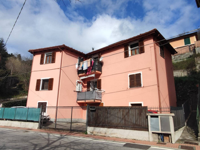 Appartamento in vendita a Manesseno, Sant'olcese (GE)