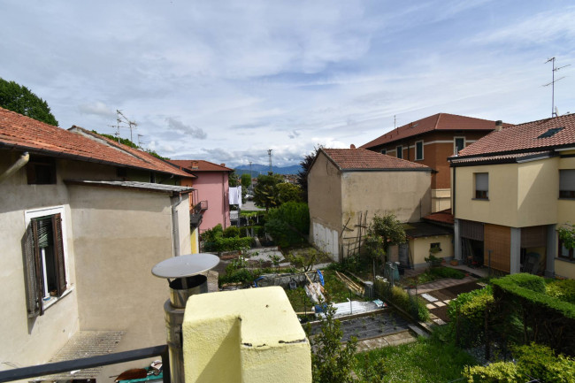 Casa semi-indipendente in vendita a Lomagna (LC)