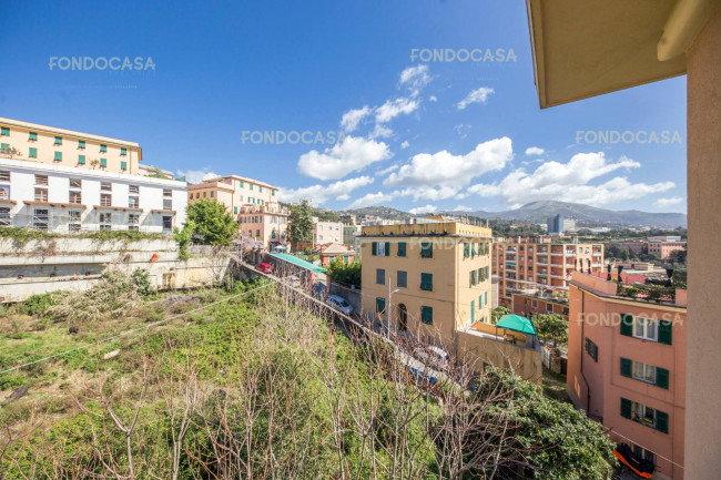 Appartamento in vendita a San Fruttuoso, Genova (GE)