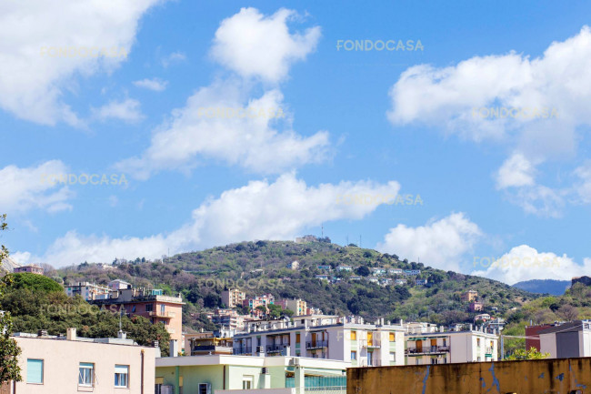 Appartamento in vendita a San Fruttuoso, Genova (GE)