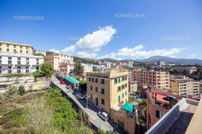 Appartamento in vendita a San Fruttuoso, Genova (GE)