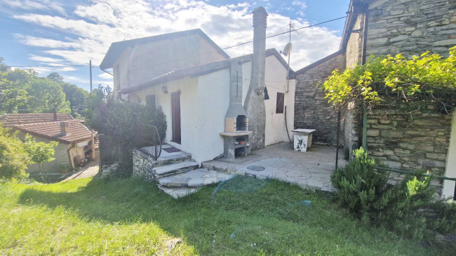 Casa semi-indipendente in vendita a Torno (CO)