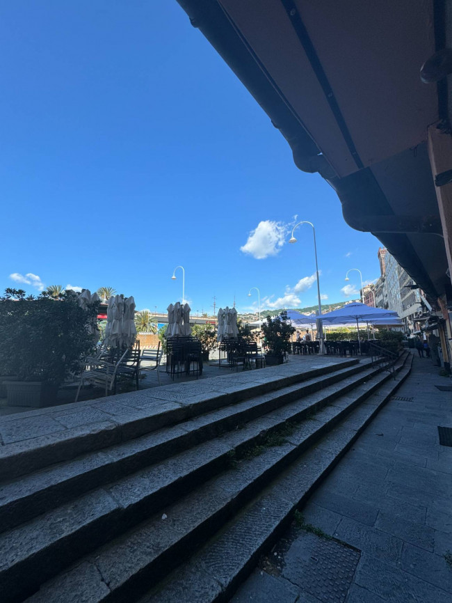 Fondo commerciale in vendita a Centro Storico, Genova (GE)