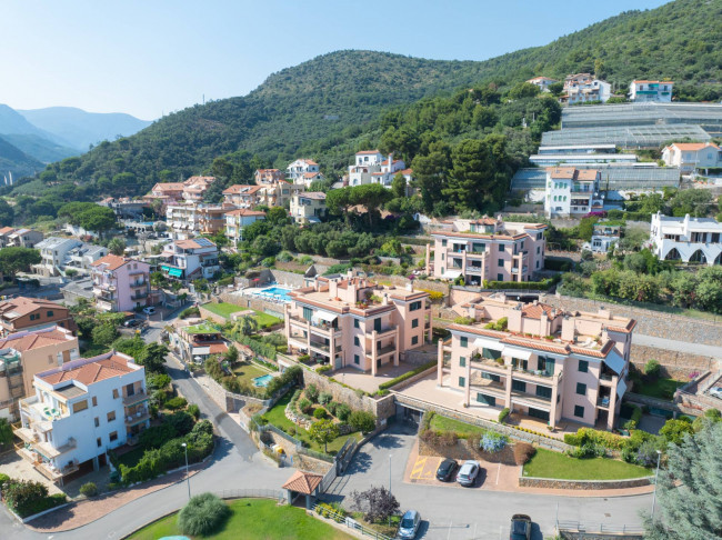 Appartamento in vendita a Pietra Ligure (SV)