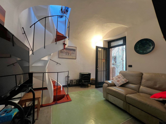 Casa semi-indipendente in vendita a Borgio Verezzi (SV)