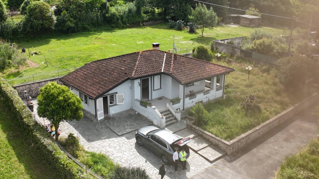 Villa in vendita a Camaiore (LU)