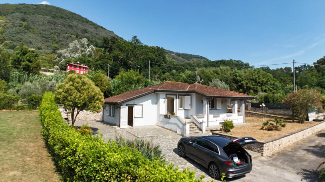 Villa in vendita a Camaiore (LU)