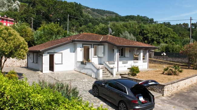 Villa in vendita a Camaiore (LU)