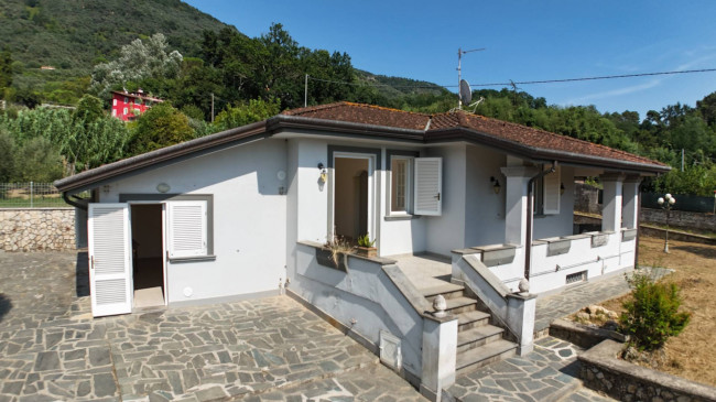 Villa in vendita a Camaiore (LU)