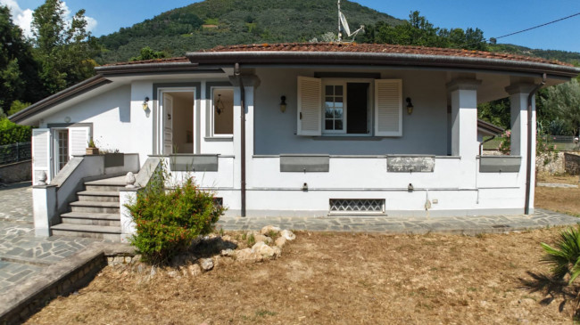 Villa in vendita a Camaiore (LU)