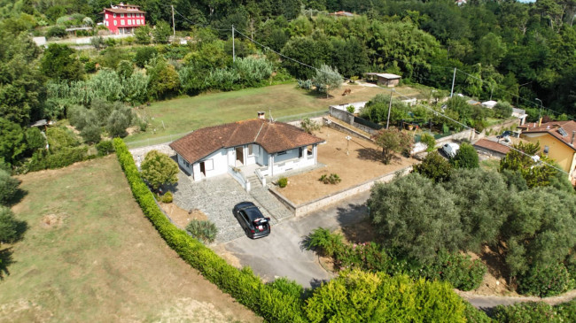 Villa in vendita a Camaiore (LU)