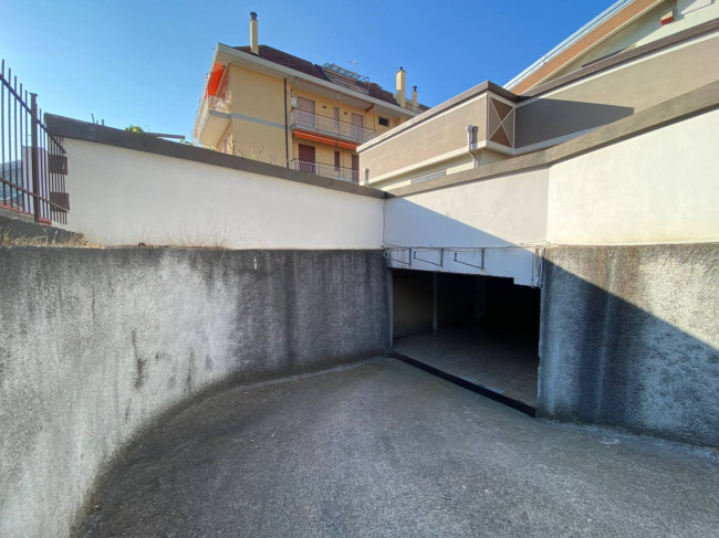 Garage/Box/Posto auto in vendita a Loano (SV)