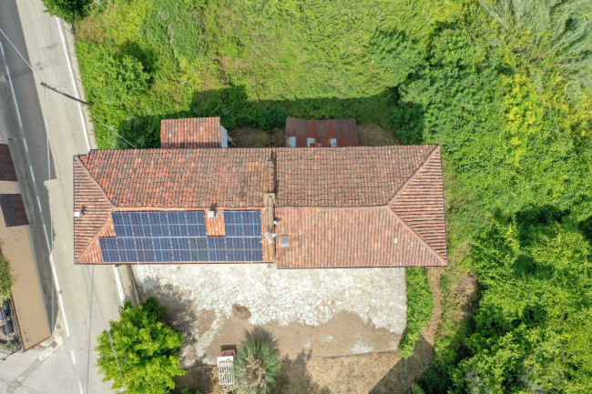 Casa indipendente in vendita a Camerano Casasco (AT)