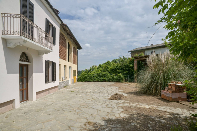 Casa indipendente in vendita a Camerano Casasco (AT)