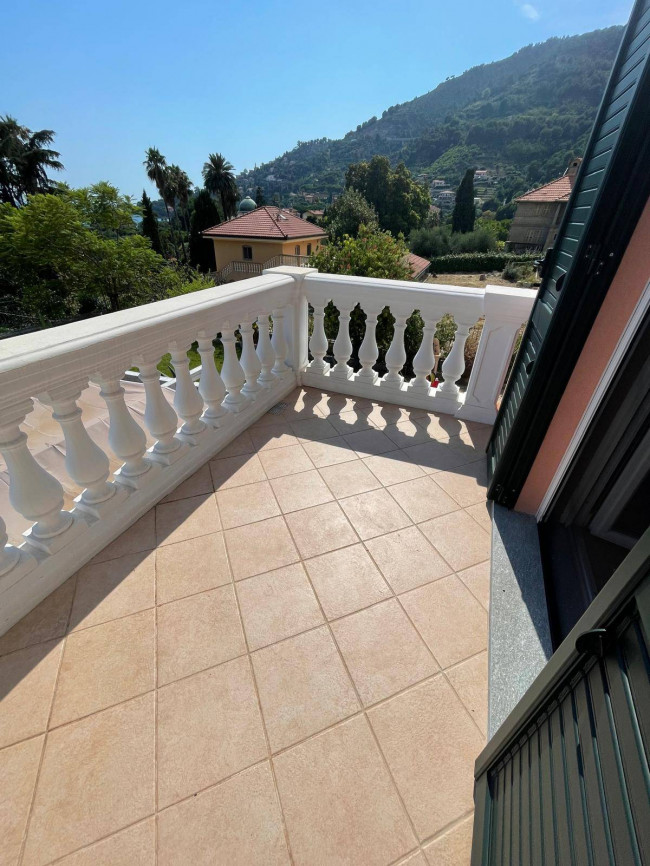 Appartamento in vendita a Ventimiglia (IM)