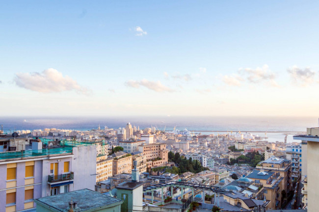 Appartamento in vendita a Castelletto, Genova (GE)