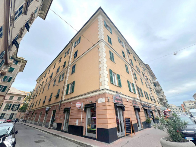 Appartamento in vendita a Sestri Ponente, Genova (GE)