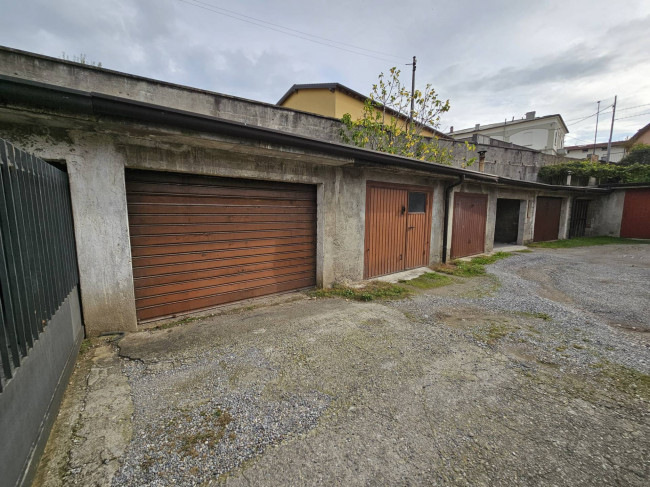 Garage/Box/Posto auto in vendita a Palazzolo Sull'oglio (BS)