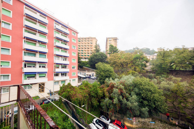 Appartamento in vendita a San Fruttuoso, Genova (GE)