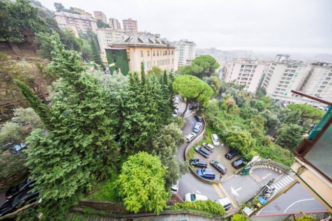 Appartamento in vendita a San Fruttuoso, Genova (GE)