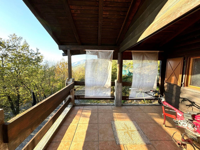 Casa indipendente in vendita a Castelvecchio Di Rocca Barbena (SV)